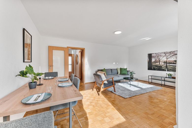 +++ Subito disponibile +++ Casa a schiera centrale a Neu-Ulm Pfuhl – Wohnzimmer