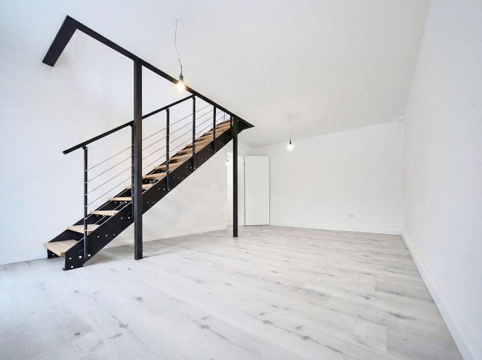 Appartamento maisonette con terrazza, giardino e balcone – senza provvigione ad Alterlangen – Foto 10