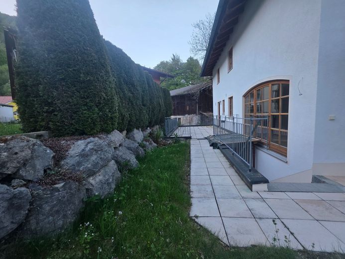 Reihenhaus-Perle nahe Chiemsee &amp; Kampenwand – Gartenbereich