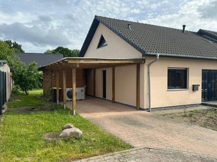 Carport