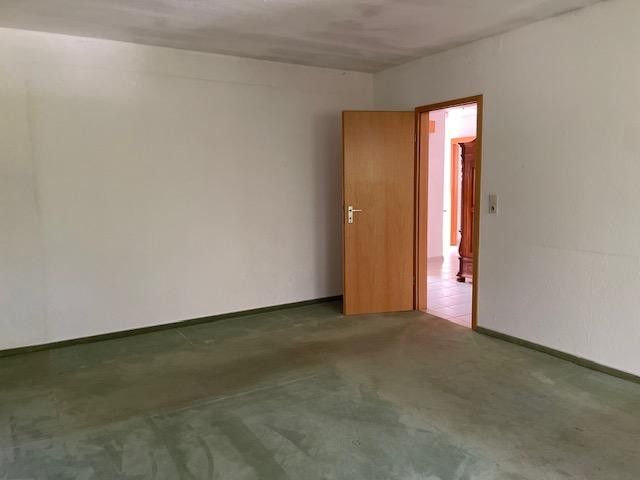 Casa unifamiliare in prefabbricato con 2 appartamenti accessori – Wohnung EG Schlafen