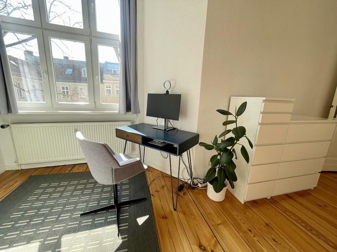 Rustig & lichtovergoten - 3-kamerwoning in een oud gebouw met balkon in Charlottenburg – Foto 7