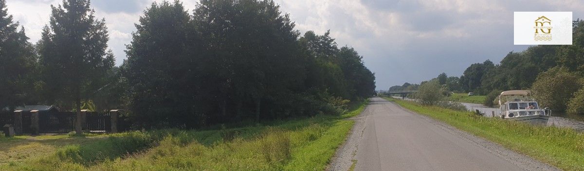 Blick auf den Hadelner Kanal