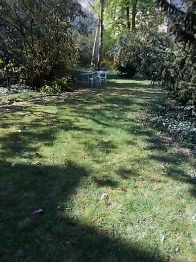 RESERVIERT  Schäfersee-Nähe! Bezugsfrei, lebendig – Garten mit Sitzecke