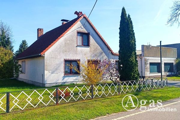 zwei vermietete Einfamilienhäuser mit Sonnen-Garten in Golßen / OT Gersdorf - mit Sanierungsbedarf