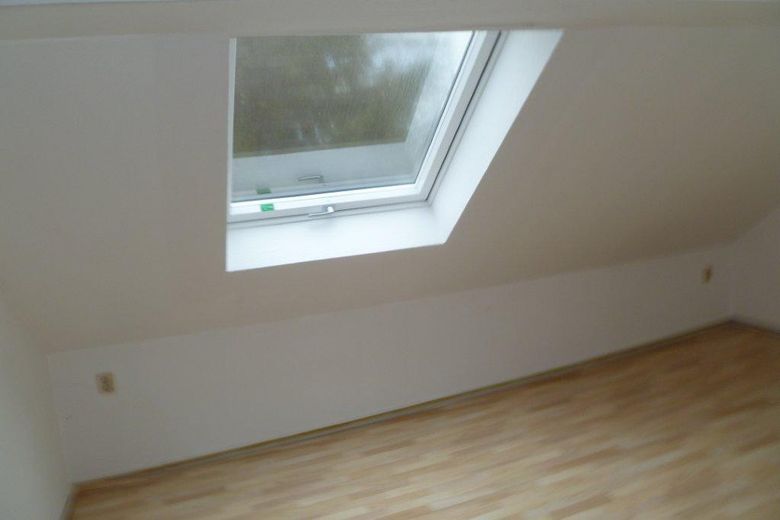Reliably rented apartment building located quietly and close to the city center – Foto 3