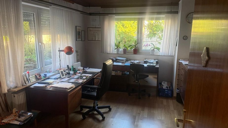 Sehr schönes Einfamilienhaus mit Schwimmbad und Sauna in Heilbronn – Foto 4