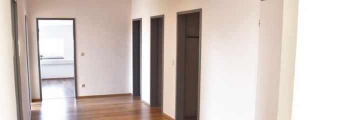 Helle Bürofläche an der B13 in Brautlach! Sofort beziehbar!!