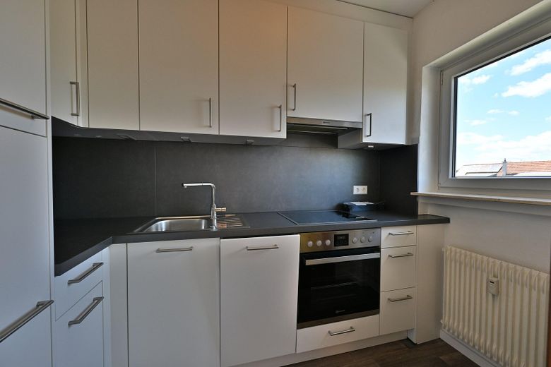 Modernisierte 1-Zimmer-Wohnung mit Balkon, Garage und neuer Einbauküche in Weil am Rhein – Foto 7