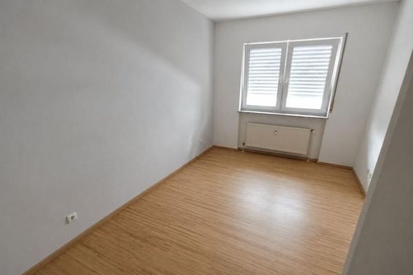 Sehr schöne 2-Zi. ETW mit Balkon und TG-Stellplatz in MA-Käfertal