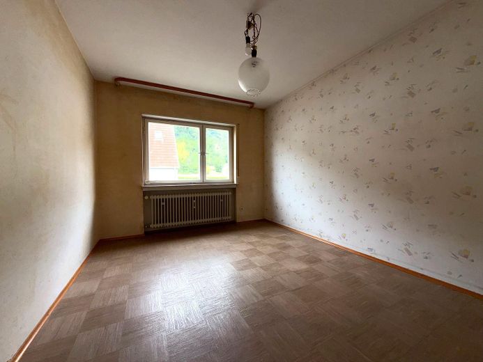 Freistehendes 2-Familienhaus * in MÜHLHAUSEN – OG, Zimmer