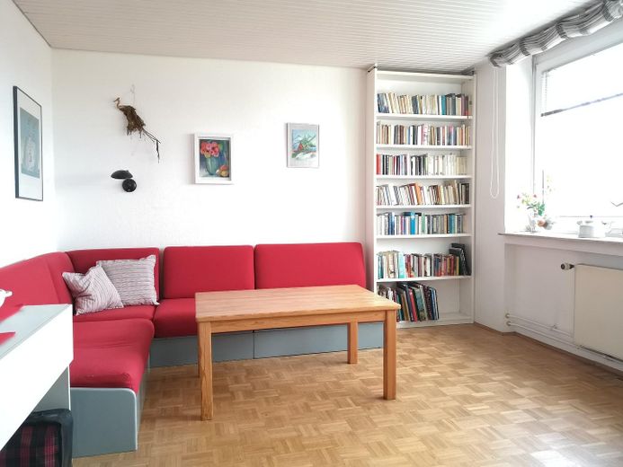4/5 Zimmer Wohnung in Königsforstnähe (Neubrück) zur Eigennutzung oder als Kapitalanlage – Helles West-Wohnzimmer