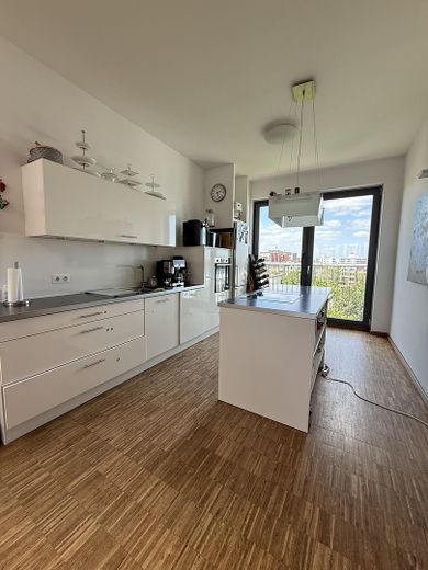 Luxury Penthouse Maisonette with Private Rooftop Terrace & Spectacular 360° Berlin Skyline Views – Kitchen 