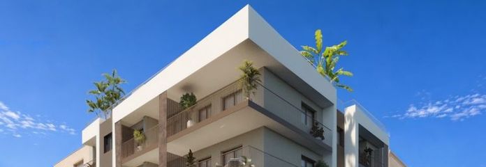 Апартаменти з 2 спальнями, 2 ванними кімнатами, попередньою установкою кондиціонера та спільним басейном лише за 500 м від пляжу