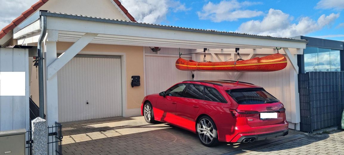 Carport mit Garage