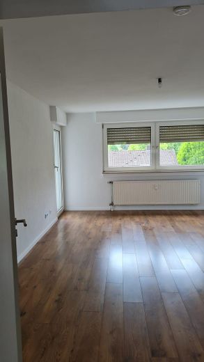 Helle 3 Zimmer Wohnung in Recklinghausen – Wohnzimmer