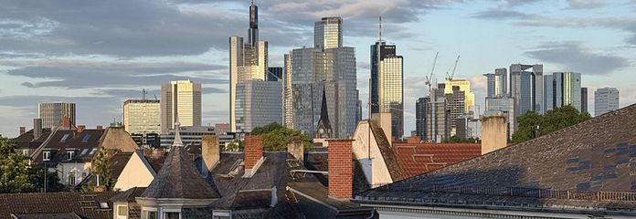 Maisonette in Traumlage mit Skyline-Blick & Dachterrasse