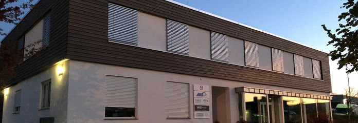 Светлый и просторный офис LB-Eglosheim – Hausansicht