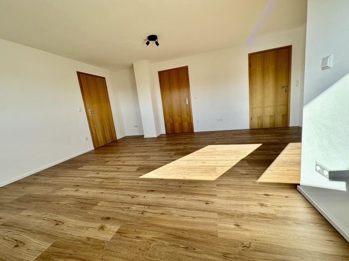 Appartamento mansardato con splendida terrazza sul tetto di 60 m² e vista sull’Alb – appena ristrutturato – Photo 15