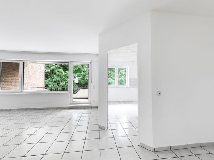 Herzogenrath - Licht. Ruimte. Levenskwaliteit. 3-kamerappartement met balkon & ondergrondse garage – Foto 1