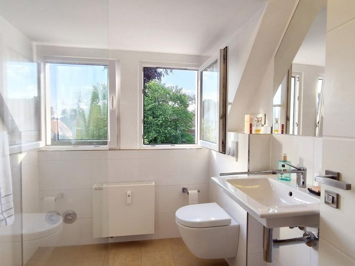 Bad mit Fenster