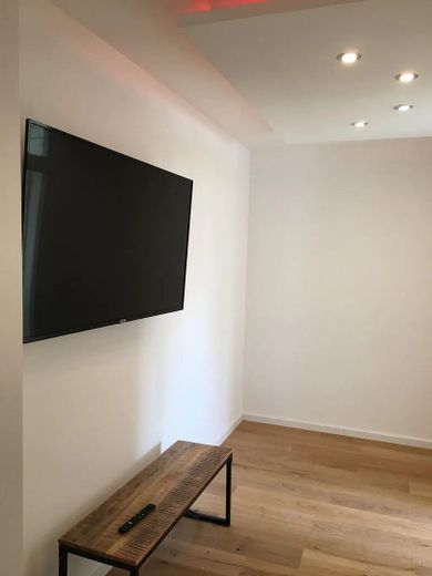 Geräumiges Zimmer in harmonischer WG  / Solothurnerstraße 28 / EG / WE17 / Zi.2 – Gemeinschaftsraum