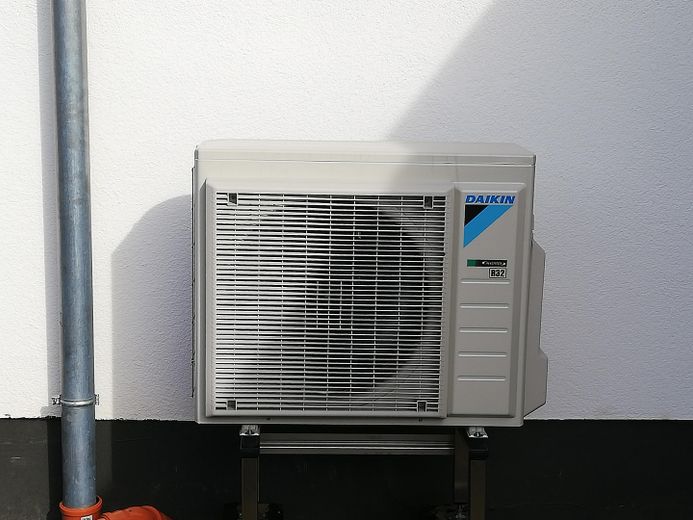 Luft-Wärmepumpe