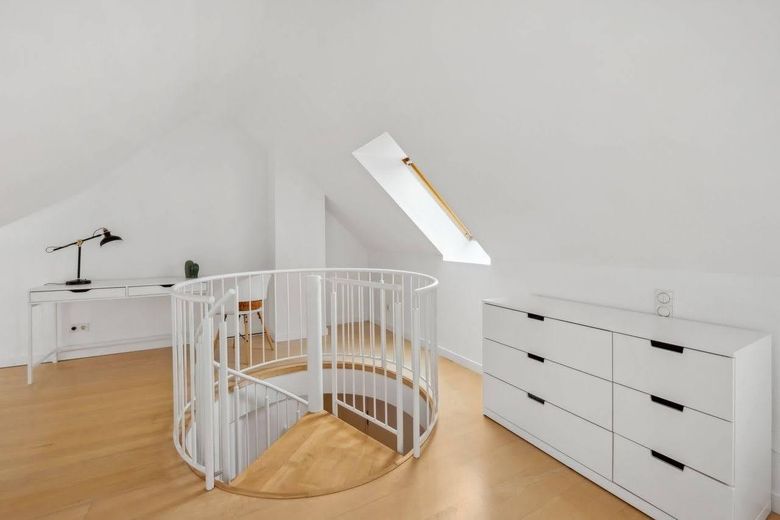 Gallerie mit Treppe 