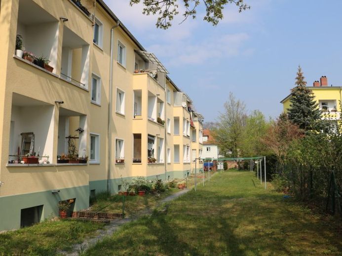 2 Zimmerwohnung mit Balkon in ruhiger Wohngegend – Fotoğraf 1