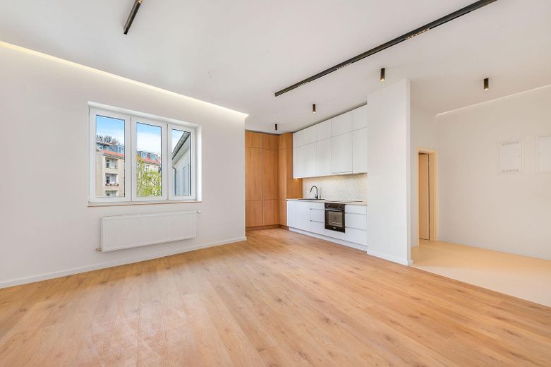 bezugsfertig mit Einbauküche 2-Zimmer-Wohnung –provisionsfrei – wohnen / Flur