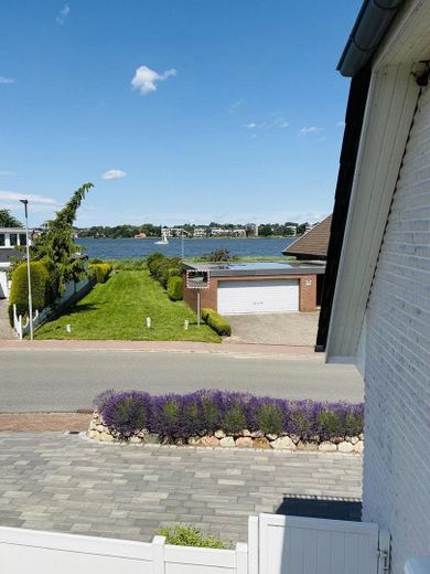 Güzel Fahrdorf’ta doğrudan Schlei manzaralı, huzur veren Friesenhaus (komisyonsuz) – Blick vom Balkon