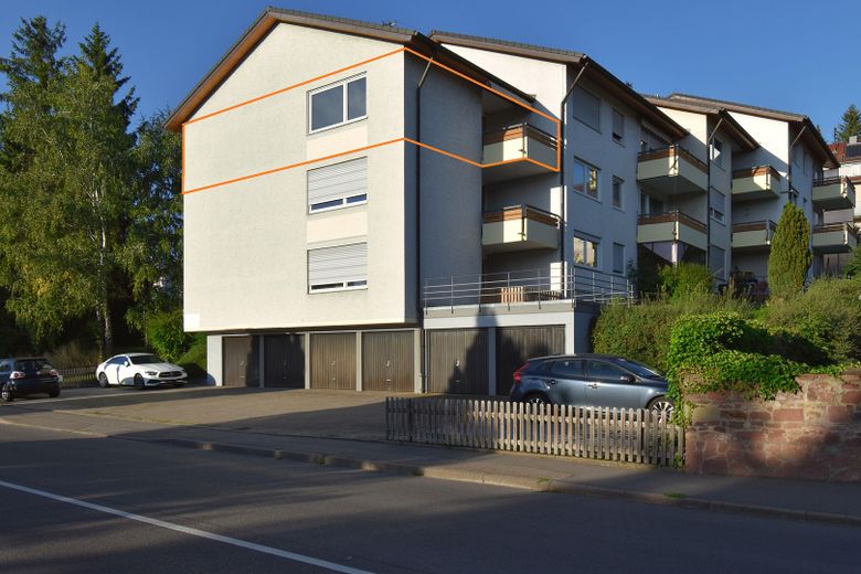 2 Zimmer Wohnung mit EBK und Balkon in Weil der Stadt – Hausansicht