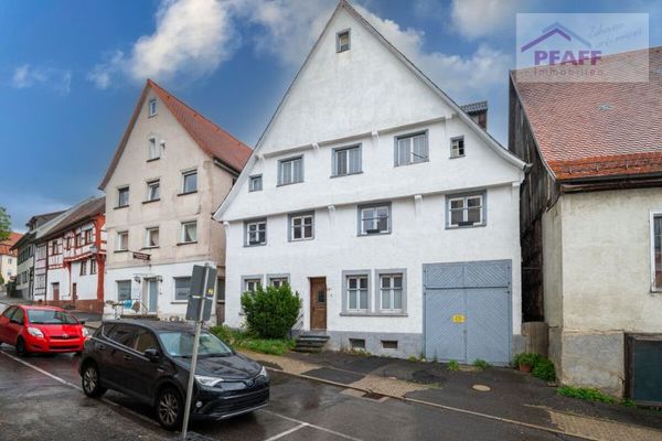 Zuhause ankommen in Pfullendorf in der Pfarrhofgasse! Provisionsfrei! Denkmalgeschütztes MFH
