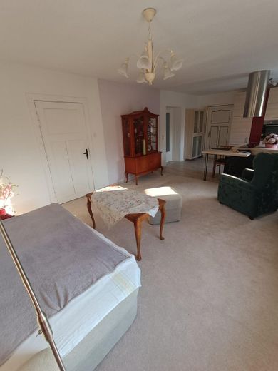 Viel Platz in Güstrow 190 m², großes Grundstück, Pool & Werkstatt – Wohnzimmer OG