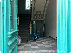 4,5-Zimmer-Wohnung Halle(Saale) Nähe Stadtpark – Eingang/Treppenhaus