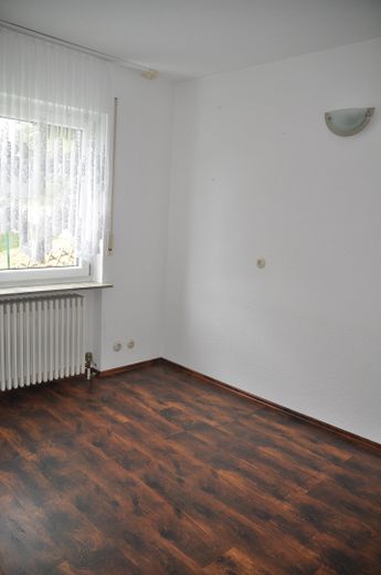 Charmantes Einfamilienhaus in idyllischer Lage, provisionsfrei ! – Arbeitszimmer EG