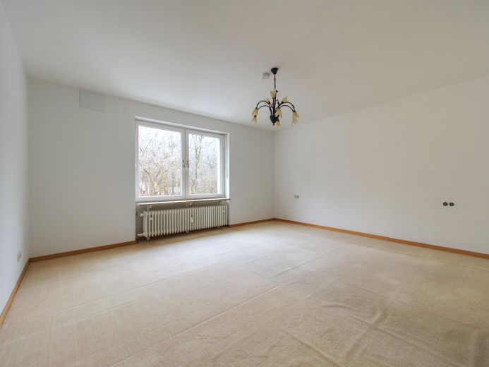 Provisionsfrei - Doppelhaushälfte mit traumhaftem Garten in absolut ruhiger Lage in Großhadern – Schlafzimmer
