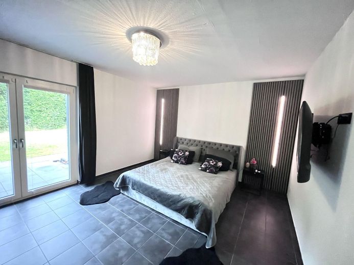 Einfamilienhaus| Außergewöhnlicher Atrium-Bungalow | A+ Energieeffizienz | barrierearm | von PRIVAT – Foto 15