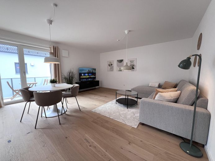 Voll möblierte 3 Zimmer Wohnung - WG geeignet! Einziehen. Ankommen. Wohlfühlen. – Foto 2