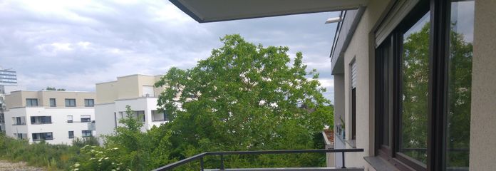 Überdachter Südbalkon