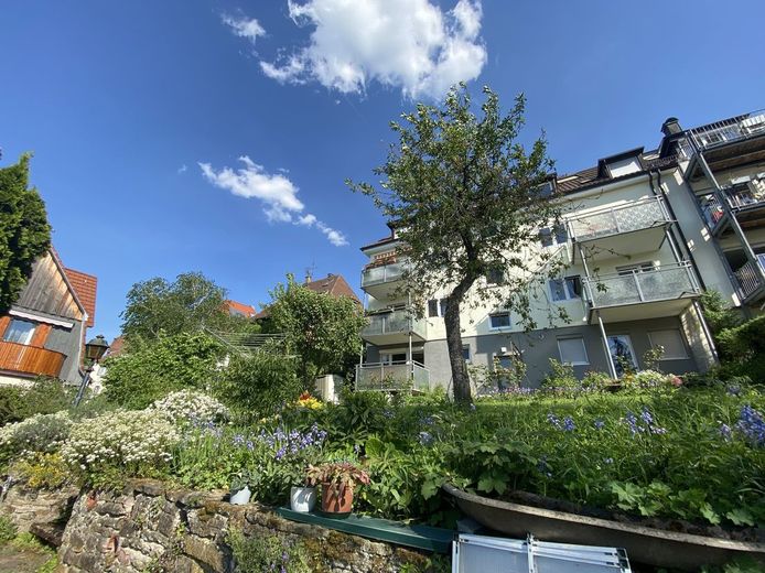 Sonnige 3 Zimmer-Wohnung in Halbhöhenlage mit Weitblick auf Stuttgart – Garten