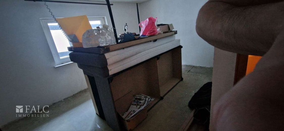 *Provisionsfrei* Schmuckstück im Historischen Ortskern - Falc Immobilien Siegen – Wohnzimmer