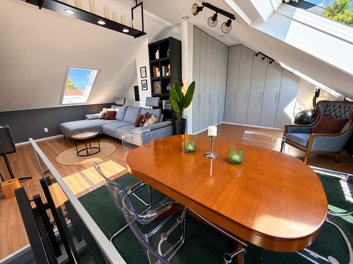 2,5-Zimmer-Maisonette mit Atelier, Dachterrasse & Stellplatz & provisionsfrei – Foto 2