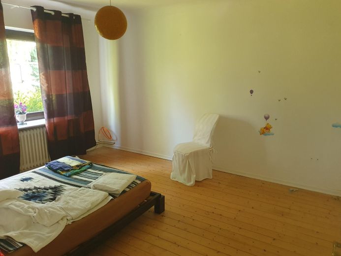 Wohnen wo Hamburg am schönsten ist Einfamilienhaus Doppelhaus Grundstück in Duvenstedt / Walddörfer – Schlafzimmer