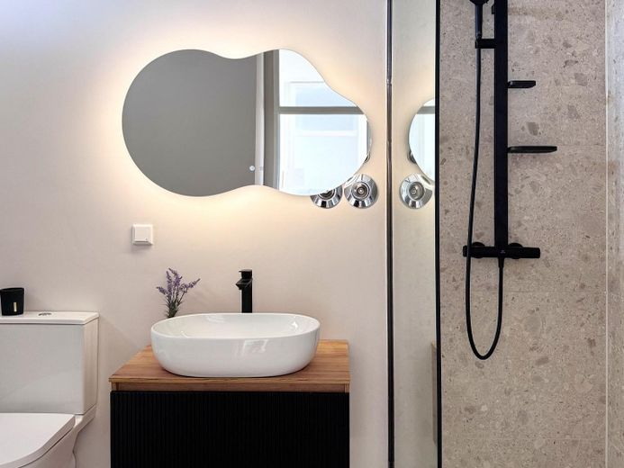 *ZONDER COURTAGE* Stijlvol gemoderniseerd 2-kamer appartement met droomuitzicht & groot zonnebalkon – Foto 5