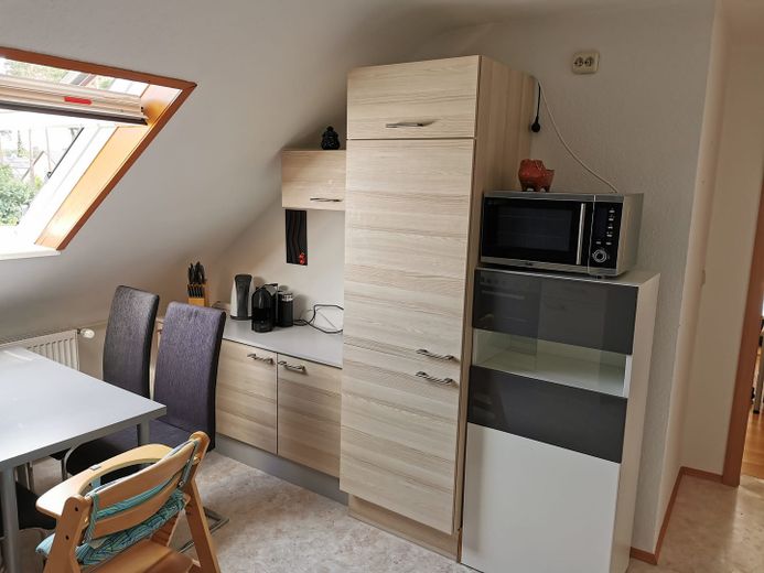 Ruhige 3-Zimmer DG-Wohnung – Küche