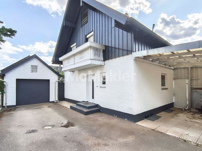 Großes Einfamilienhaus mit Badeteich, Sauna, PV-Anlage und Kachelofen – Foto 1