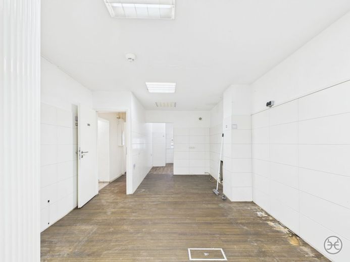 Eden-Ehbrecht-Immobilien_Ladenfläche-L_Degode-Haus_012