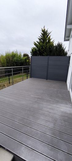 Terrasse, WPC und Edelstahlgel