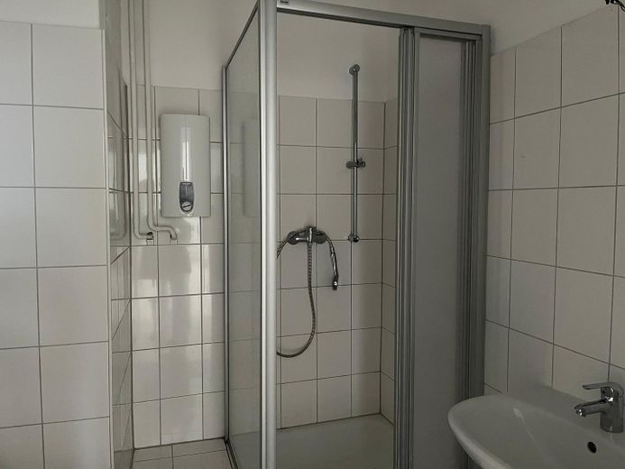 Attraktive 2-Zimmer Wohnung in Rotherbaum – Badezimmer